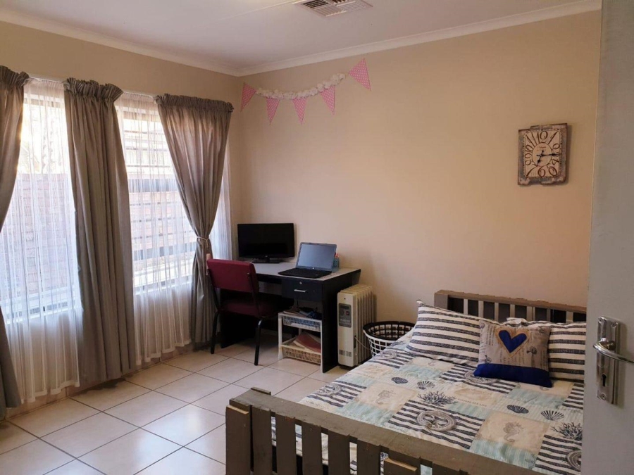 3 Bedroom Property for Sale in Baillie Park North West